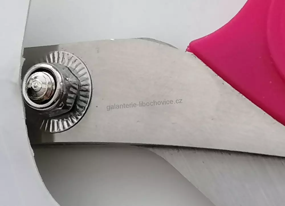 Nůžky krejčovské 21 cm s mikrozubem - 39748